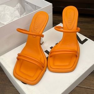 Schutz Agatha Sandal size 5.5B